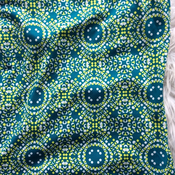Columbia Omni-Wicking Geo Print Tank - Picture 4 of 4